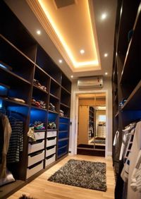 Большая открытая гардеробная комната с комбинированным наполнением Славянск-на-Кубани